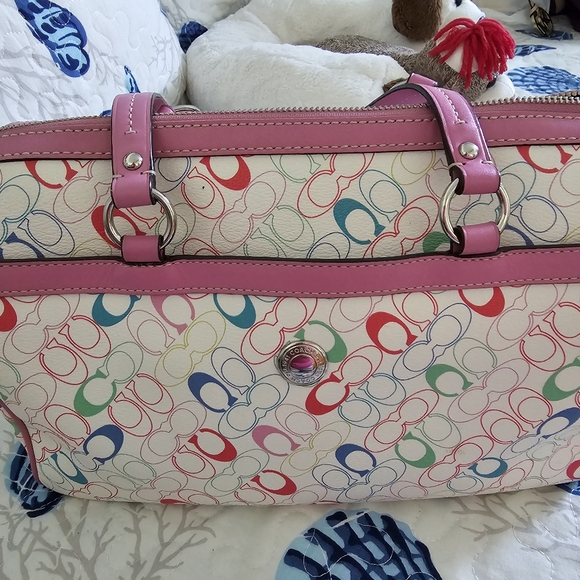 Coach pink and white handbag. - Picture 2 of 4